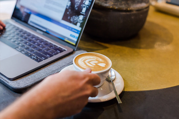 How to handle negative reviews online